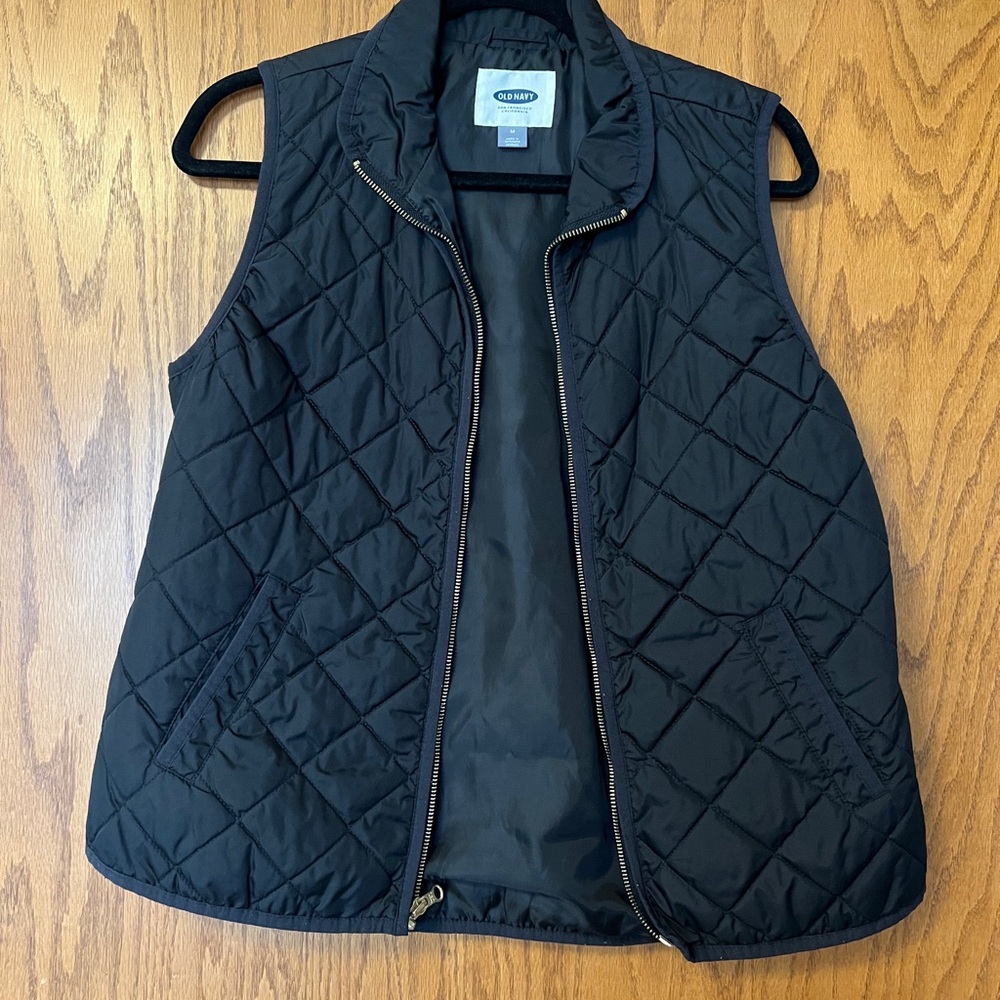 Old Navy Black Quilted Vest